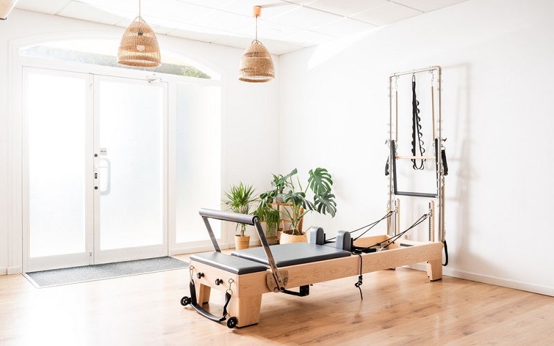 調布でおすすめのピラティススタジオ3選！コスパの良いマシンピラティススタジオも紹介のアイキャッチ画像